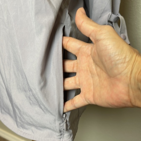 Duluth Trading Co UPF button down, Wm’s Sz Medium, gray - Picture 4 of 11